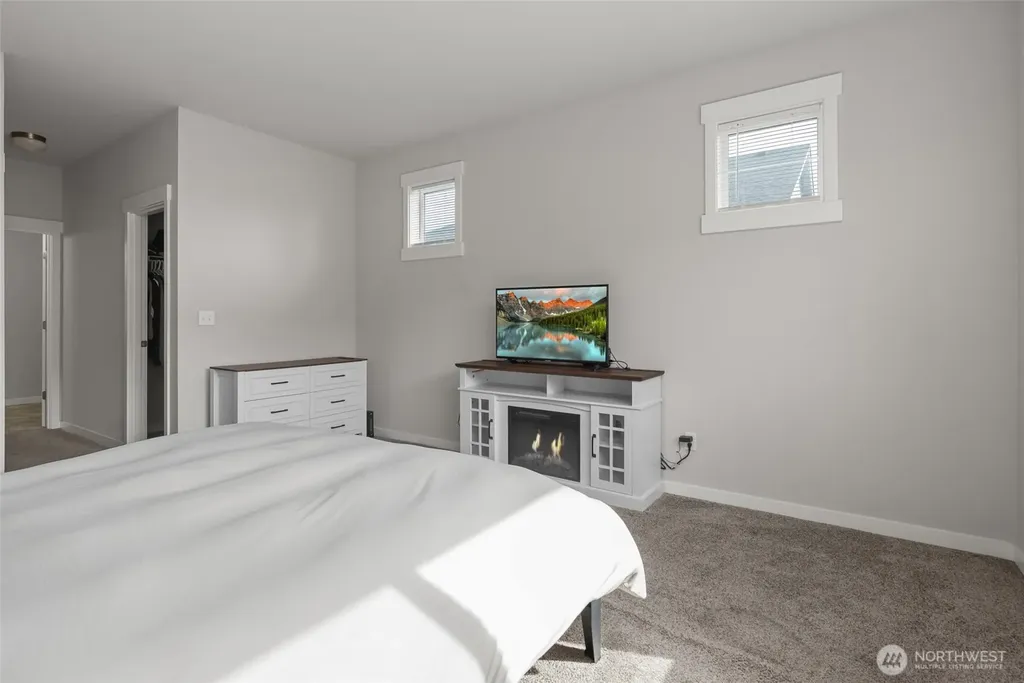 1768 Rio Vista Avenue Burlington WA 98233