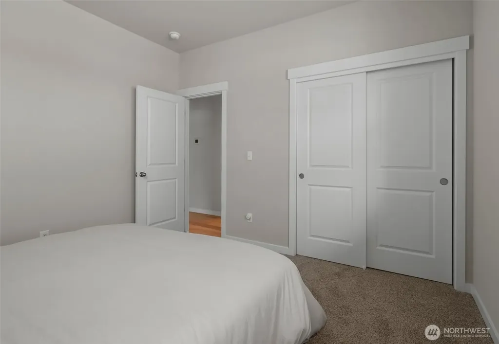 1768 Rio Vista Avenue Burlington WA 98233