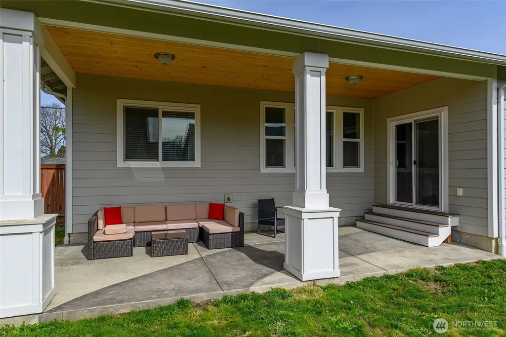 1768 Rio Vista Avenue Burlington WA 98233