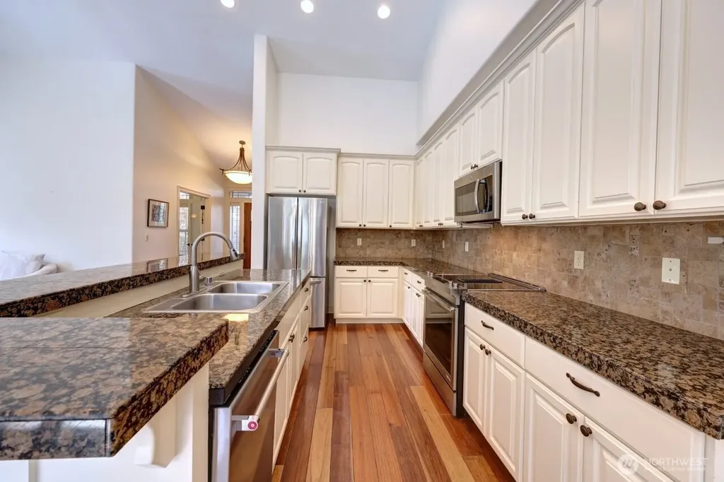 23310 J Street Ocean Park WA 98640