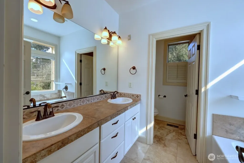 23310 J Street Ocean Park WA 98640