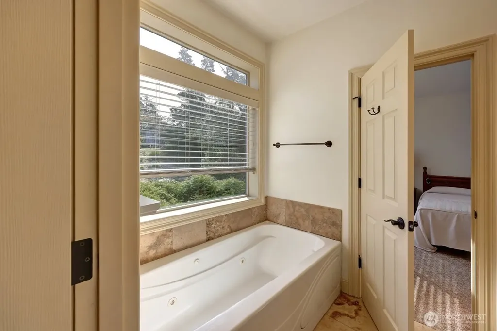 23310 J Street Ocean Park WA 98640
