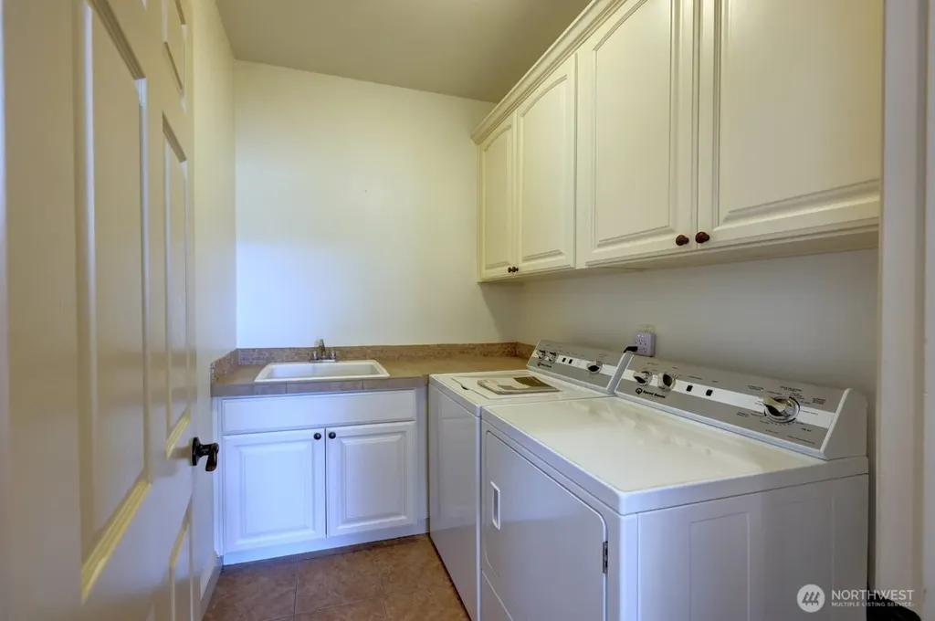 23310 J Street Ocean Park WA 98640