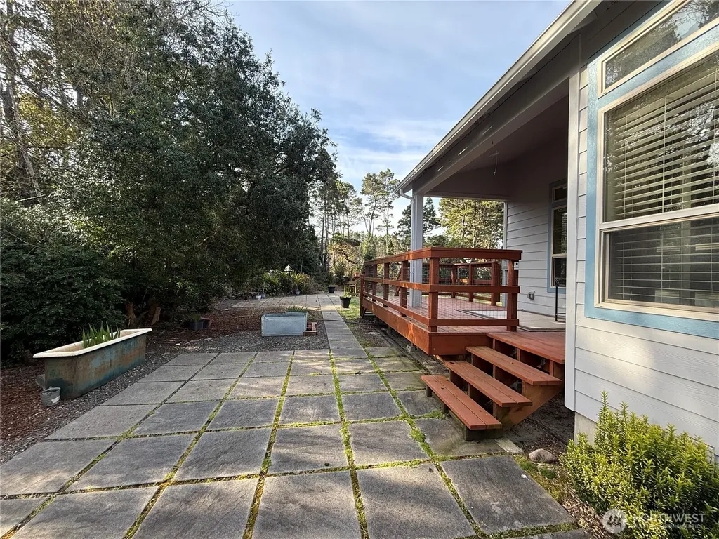 23310 J Street Ocean Park WA 98640