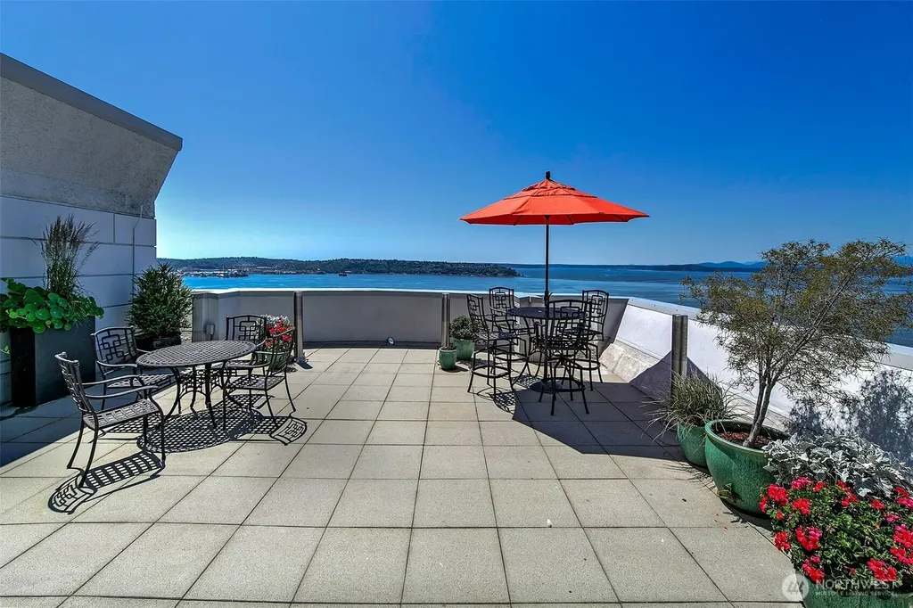 121 Vine Street Seattle WA 98121