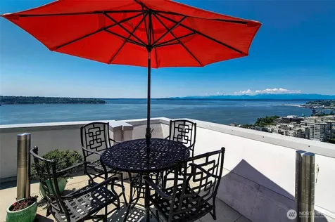 121 Vine Street Seattle WA 98121