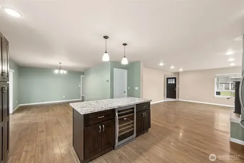 101 Murphy Lane S Rainier WA 98576