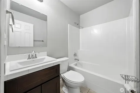 101 Murphy Lane S Rainier WA 98576