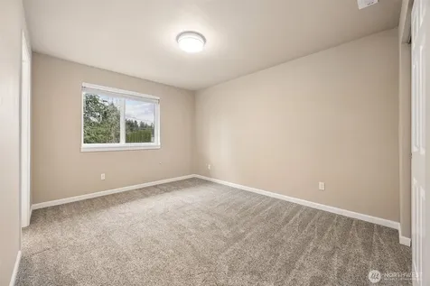 101 Murphy Lane S Rainier WA 98576