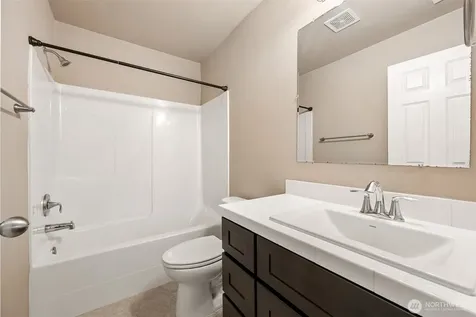 101 Murphy Lane S Rainier WA 98576