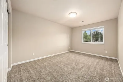 101 Murphy Lane S Rainier WA 98576