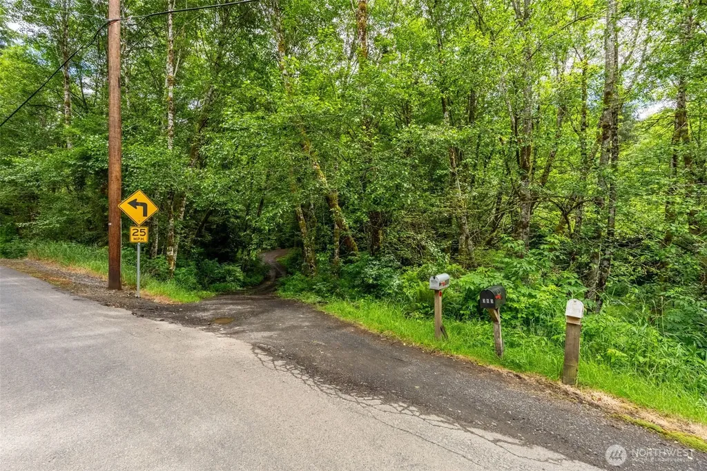 355 E Ragland Road Longview WA 98632