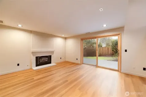 10012 SE 247th Place Kent WA 98030