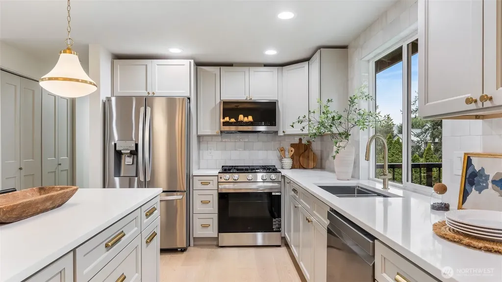 17069 142nd Pl NE Woodinville WA 98072