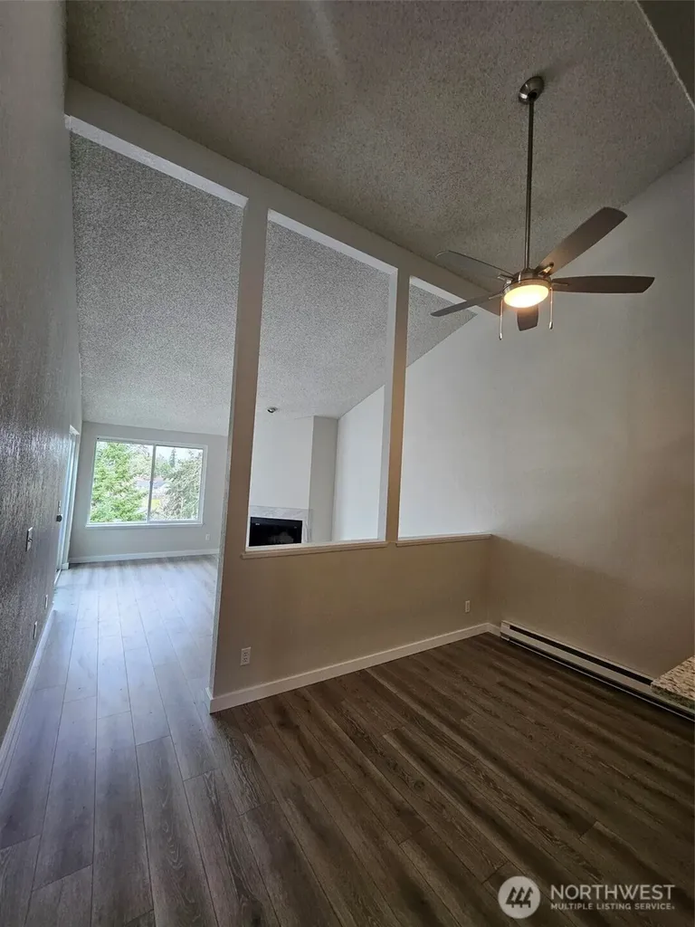2611 NE 4th Renton WA 98056