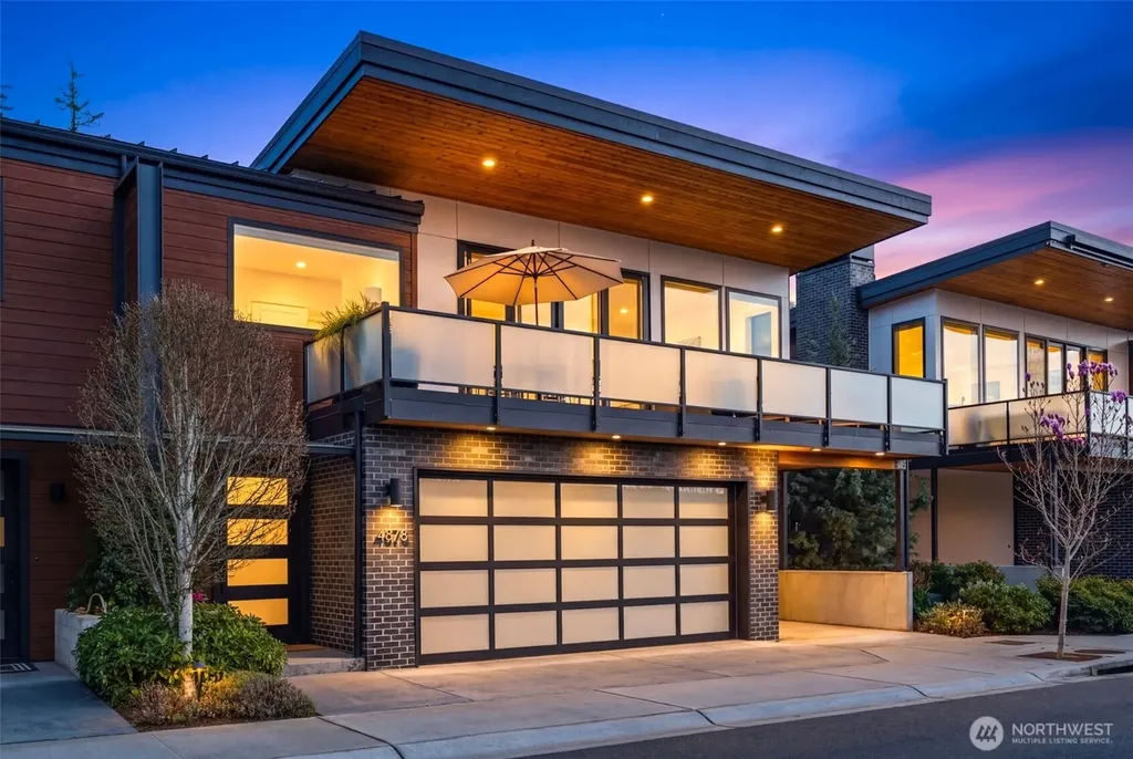 4878 NE Dotson Loop Bainbridge Island WA 98110