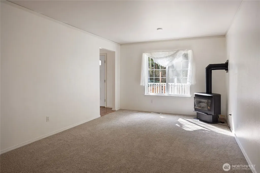 2275 Northlake Way NW Bremerton WA 98312