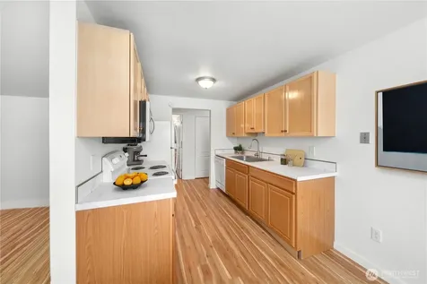 11556 Greenwood Avenue N Seattle WA 98133