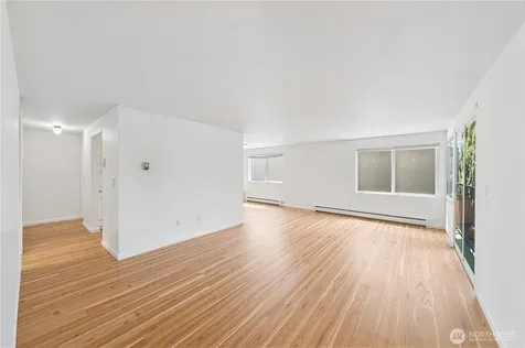 11556 Greenwood Avenue N Seattle WA 98133