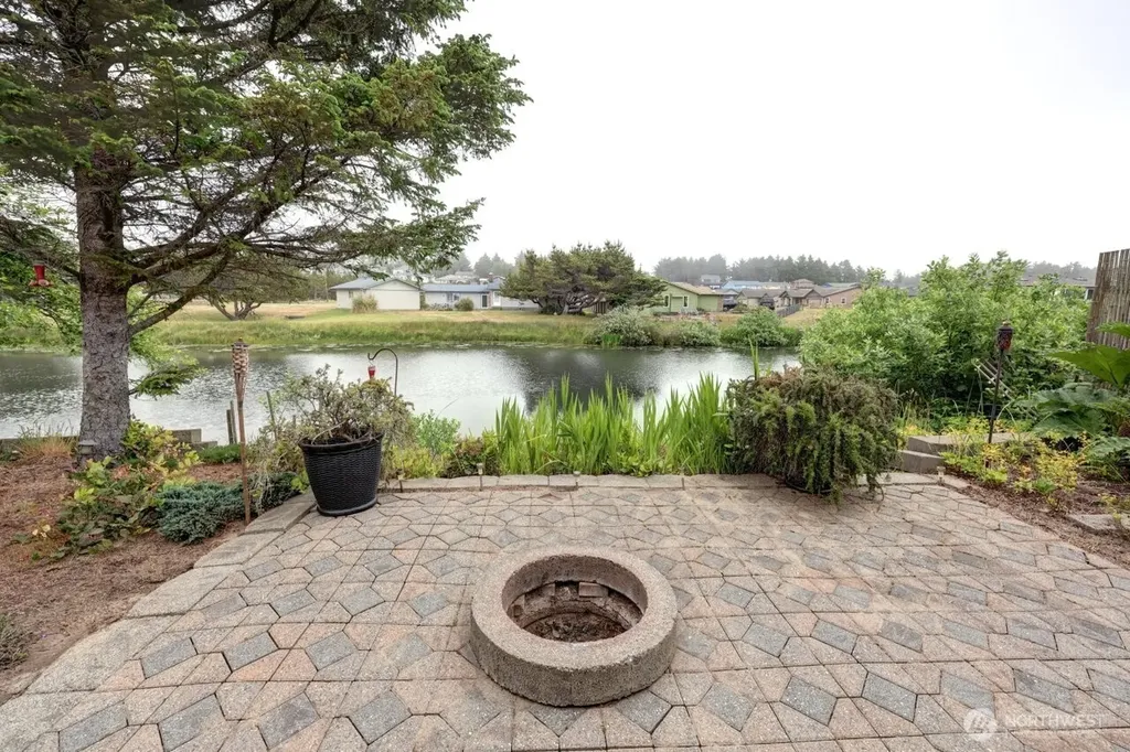 32500 G Street Ocean Park WA 98640