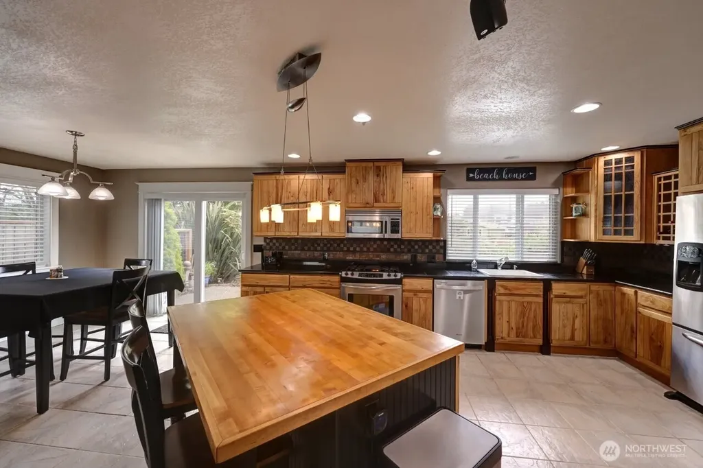 32500 G Street Ocean Park WA 98640