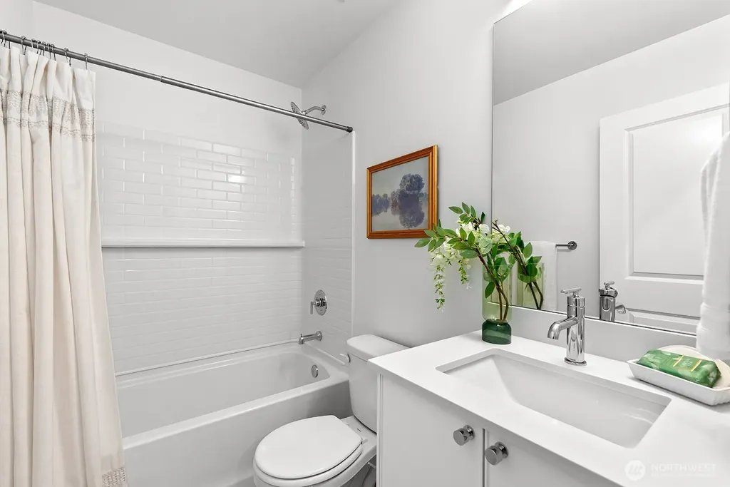 1425 SW 111th Lane Seattle WA 98164