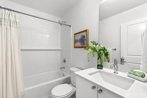 1425 SW 111th Lane Seattle WA 98164
