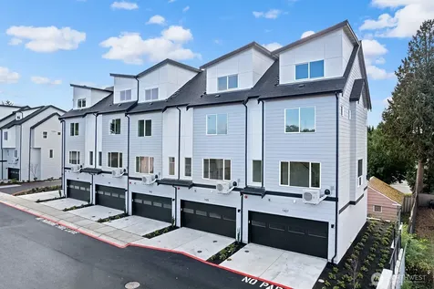 1425 SW 111th Lane Seattle WA 98164