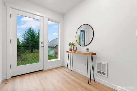 1425 SW 111th Lane Seattle WA 98164