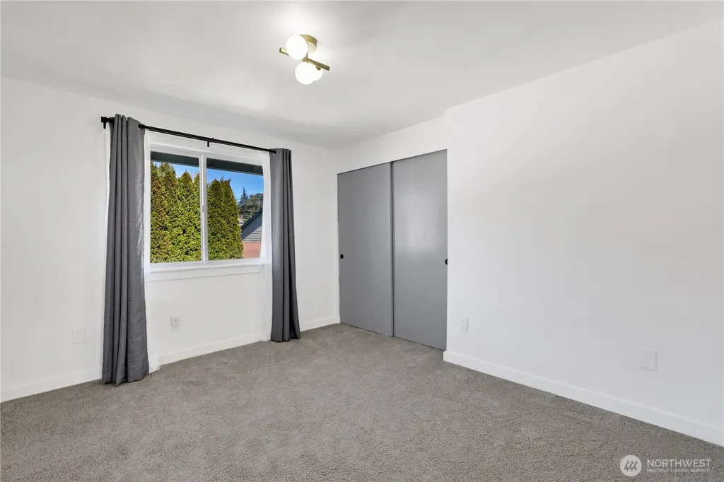 4313 Harbor Ridge Road NE Tacoma WA 98422