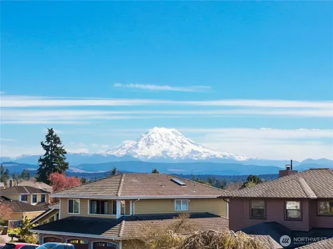 4313 Harbor Ridge Road NE Tacoma WA 98422