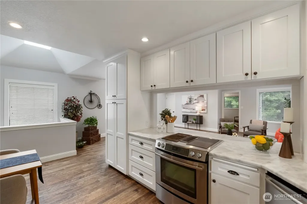 23305 98th Avenue S Kent WA 98031