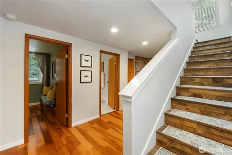 23305 98th Avenue S Kent WA 98031