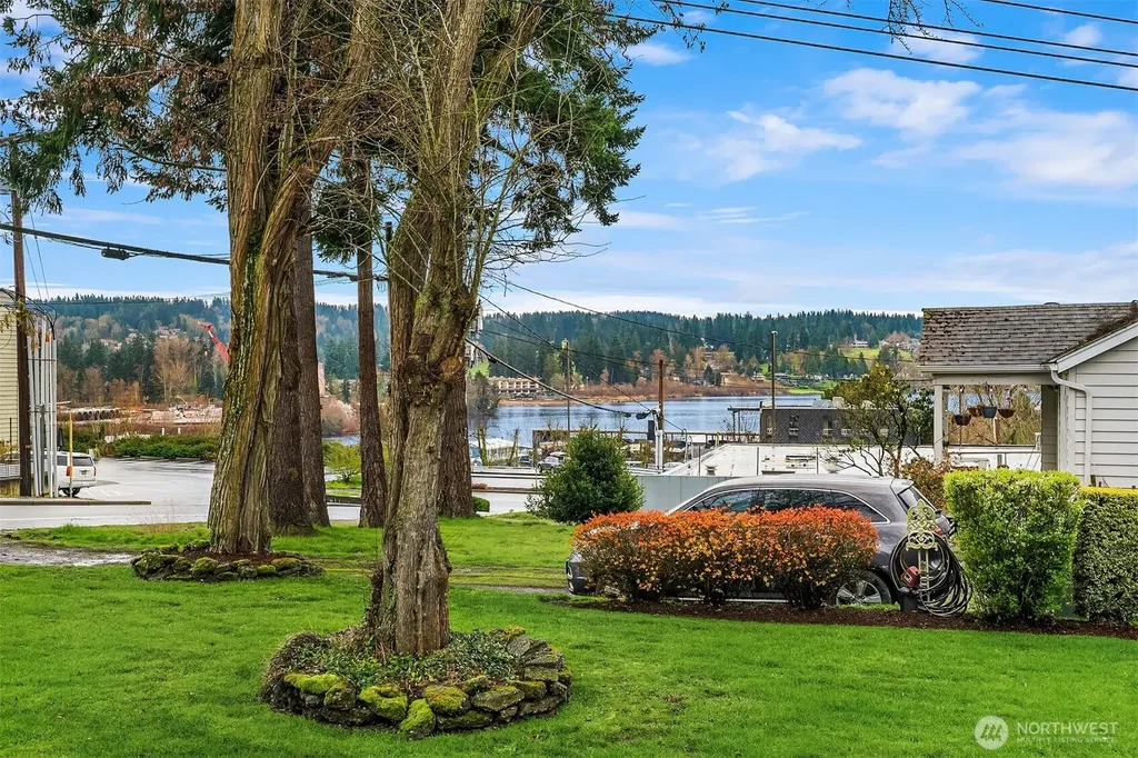 18023 62nd Avenue NE Kenmore WA 98028