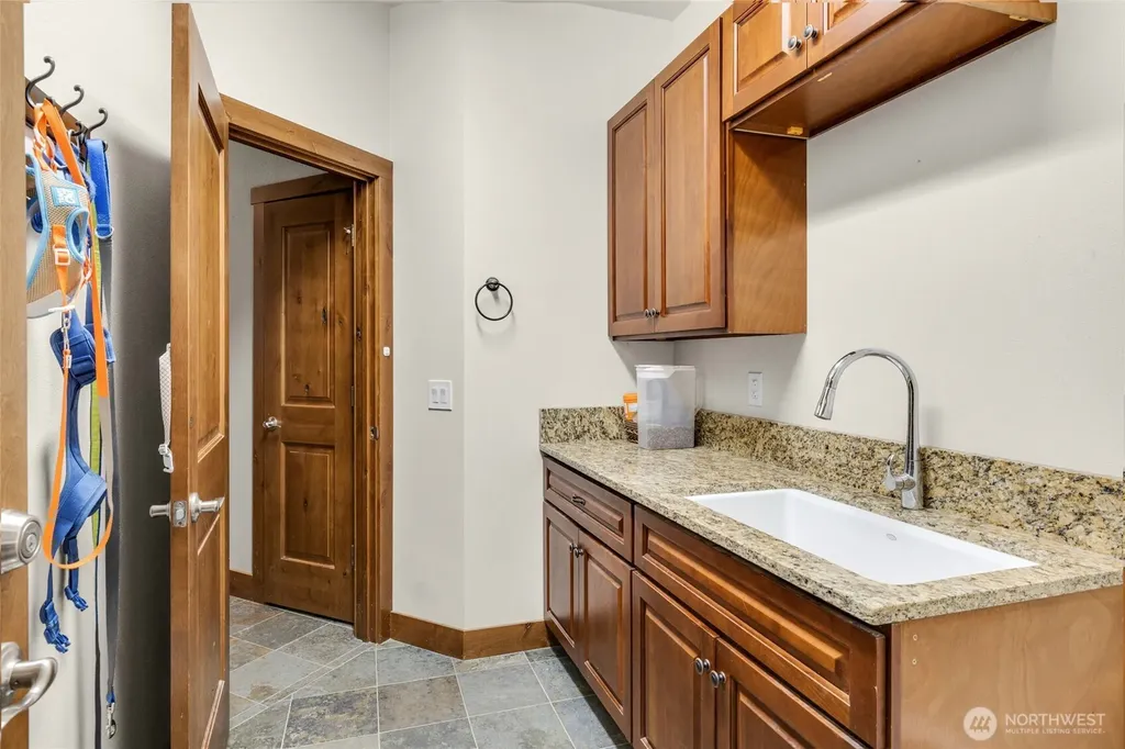 421 Meadow Ridge Drive Cle Elum WA 98922