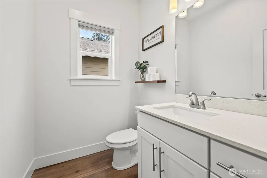 30 E Cedarland Lane Allyn WA 98524