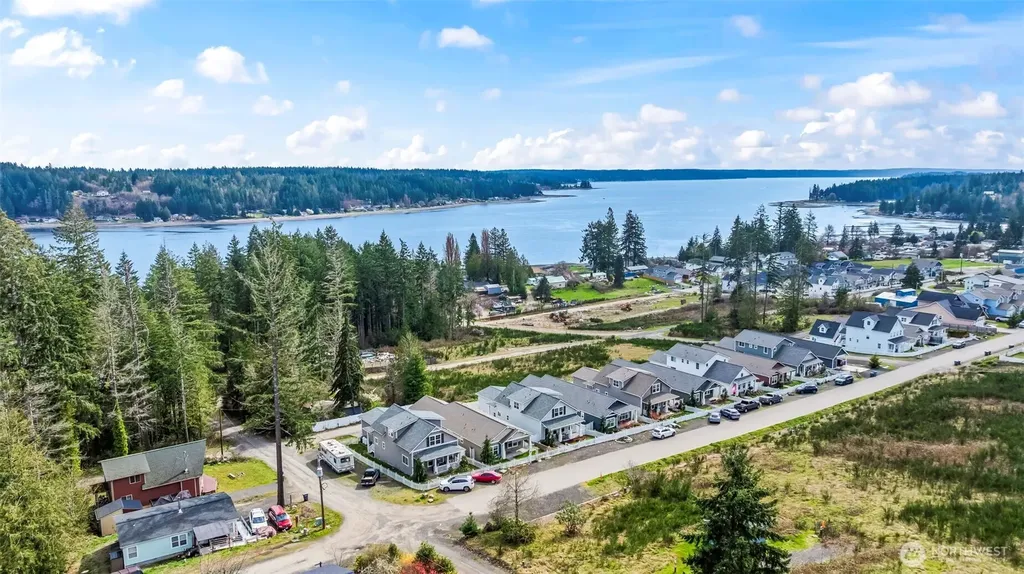 30 E Cedarland Lane Allyn WA 98524