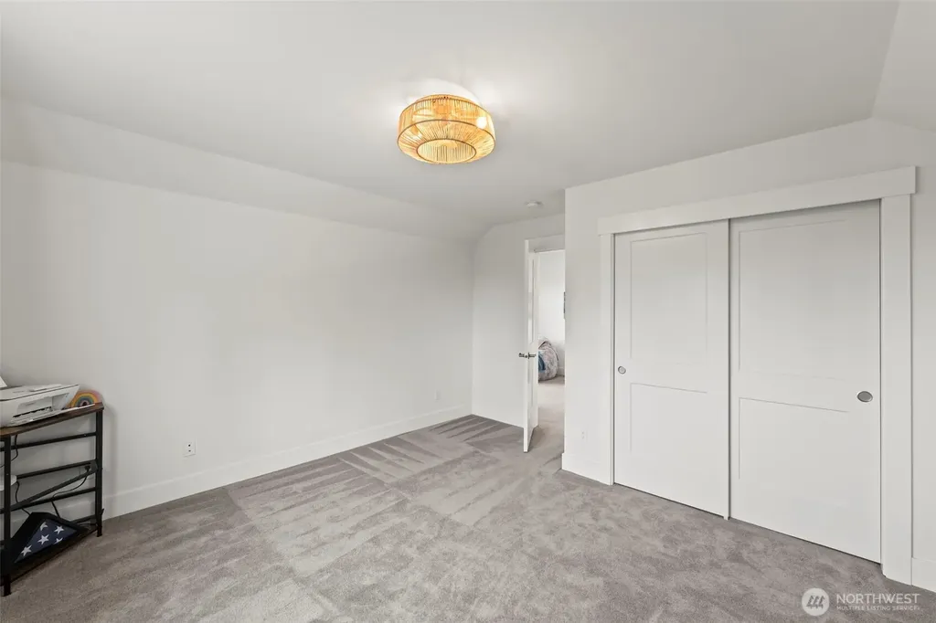 30 E Cedarland Lane Allyn WA 98524