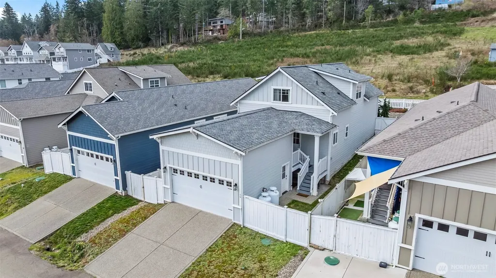 30 E Cedarland Lane Allyn WA 98524