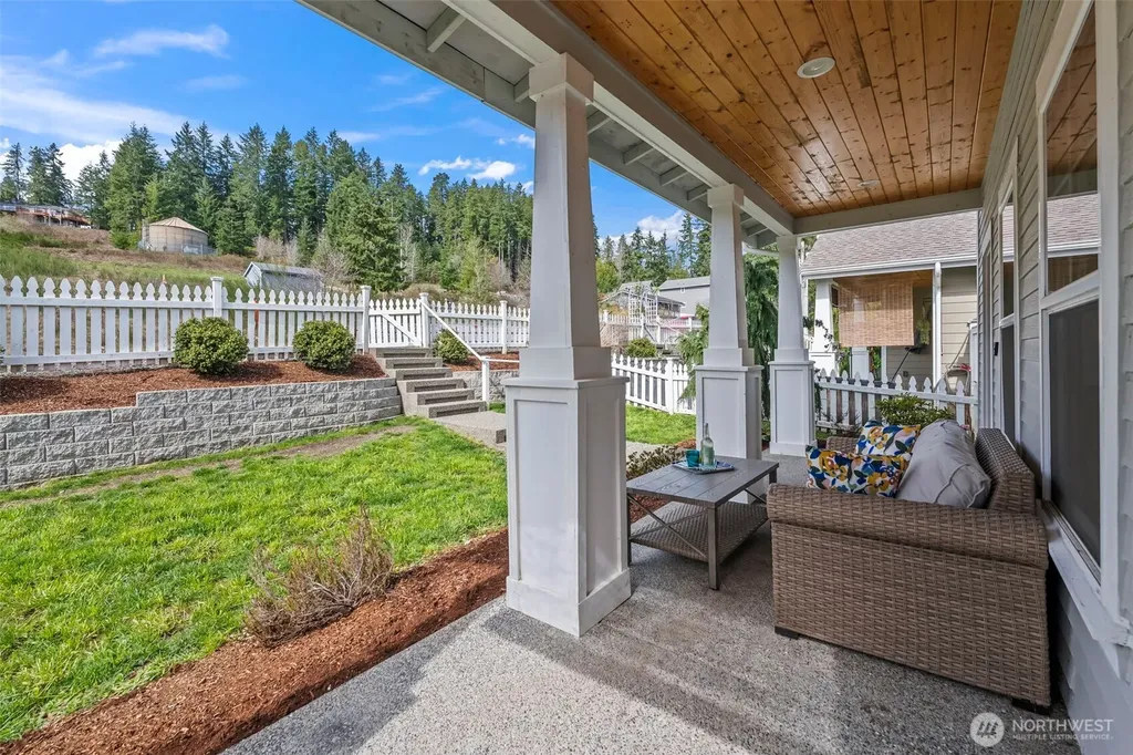 30 E Cedarland Lane Allyn WA 98524