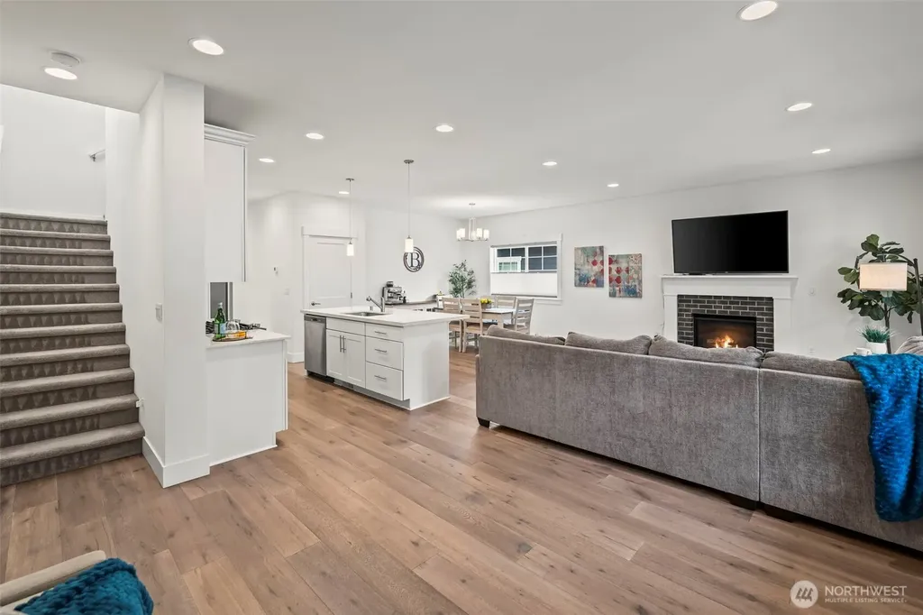 30 E Cedarland Lane Allyn WA 98524