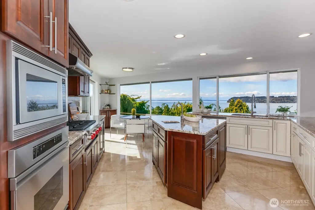 10413 66th Place W Mukilteo WA 98275