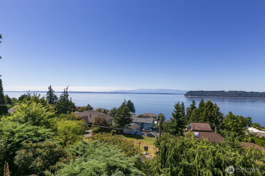 10413 66th Place W Mukilteo WA 98275