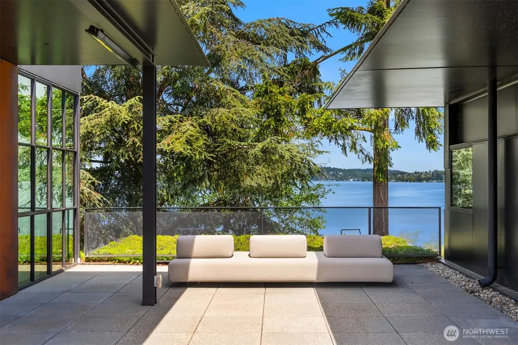 Bellevue WA 98004