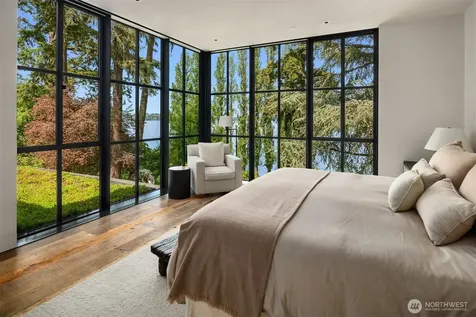 Bellevue WA 98004