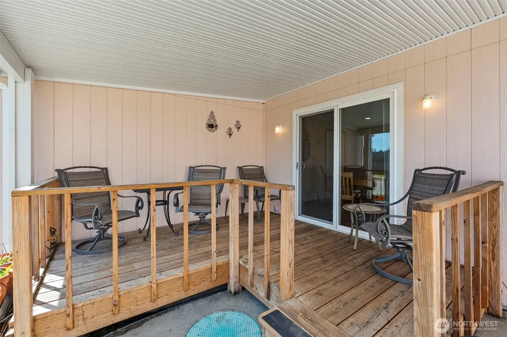 17944 Camus Drive SW Rochester WA 98579