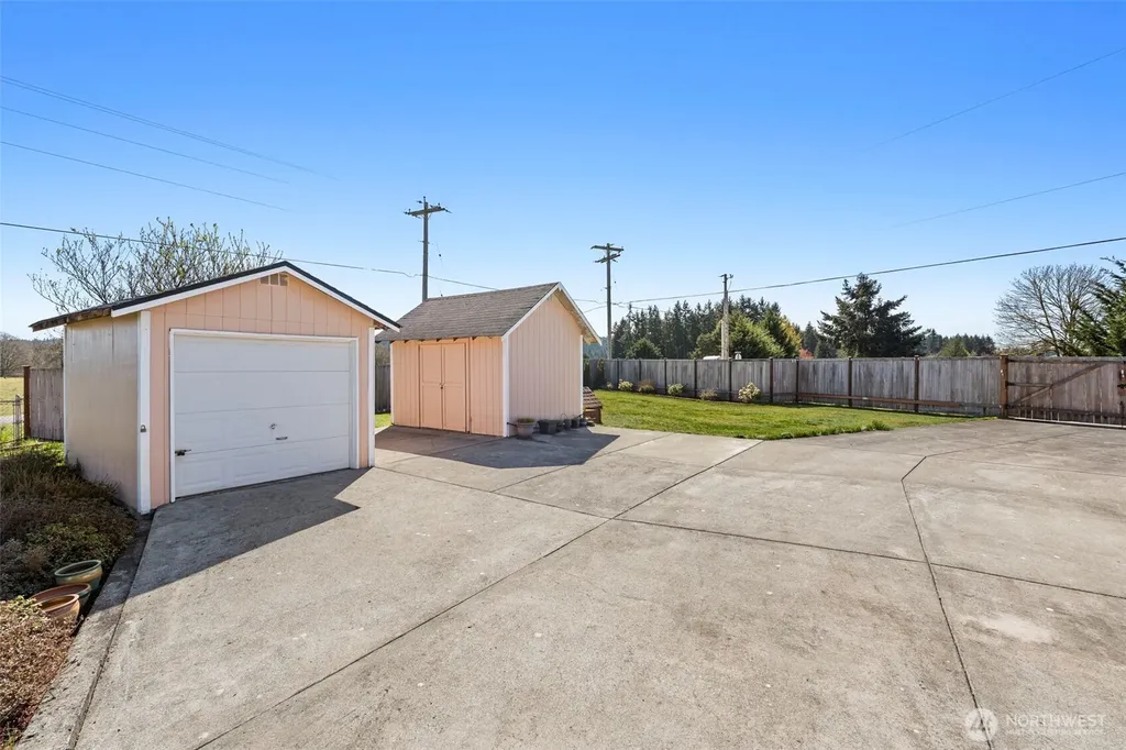 17944 Camus Drive SW Rochester WA 98579