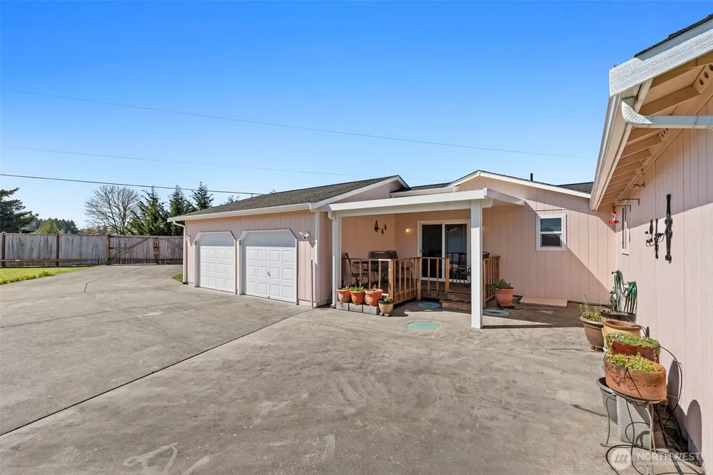 17944 Camus Drive SW Rochester WA 98579