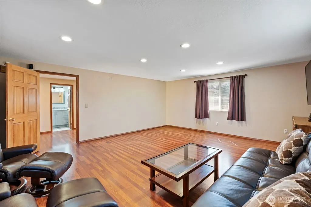 17944 Camus Drive SW Rochester WA 98579
