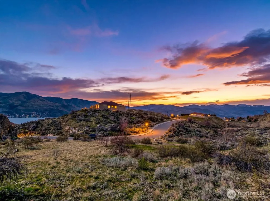104 Crest Drive Chelan WA 98816